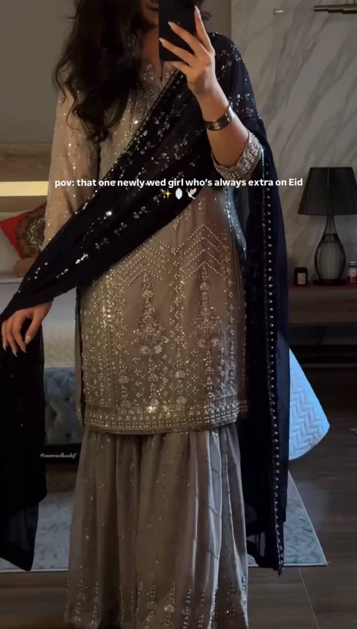 Dazzle in style with this beautifully designed Gharara Suit Set
