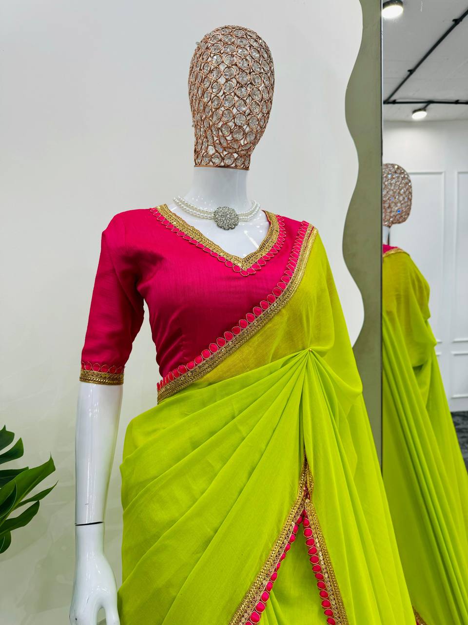 Premium Mul Cotton Saree with Designer Blouse and Pallu Latkan